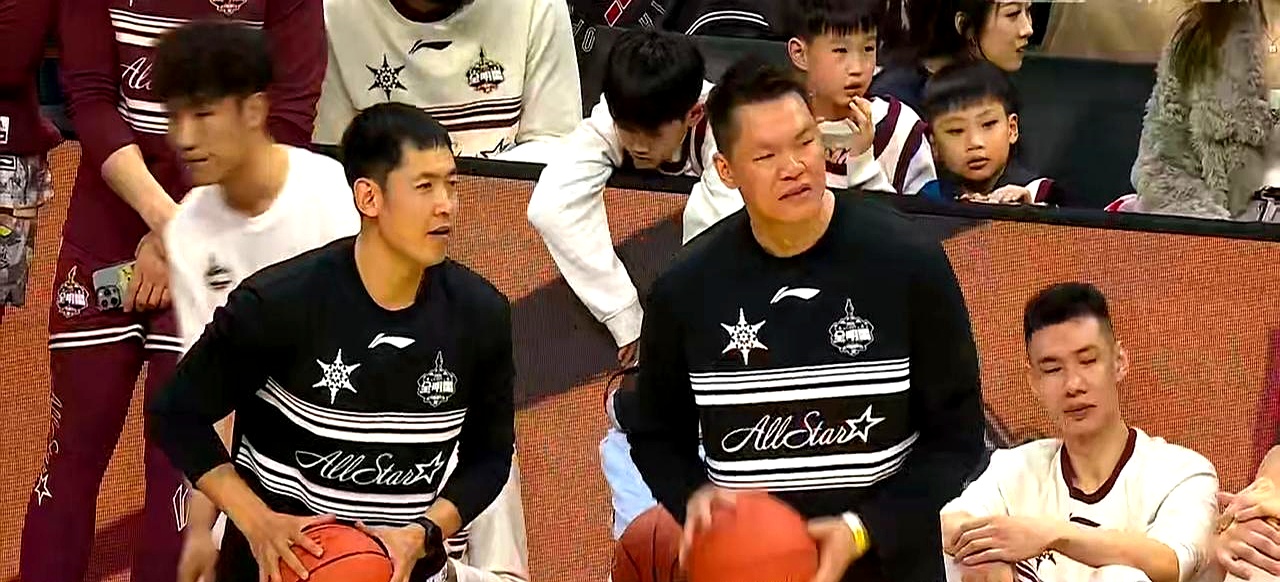 关于全明星赛席位拼搏激烈经验老将瓜分得意的信息
